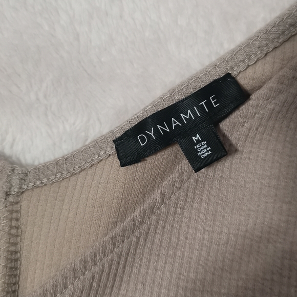 Dynamite Top - Picture 2 of 2